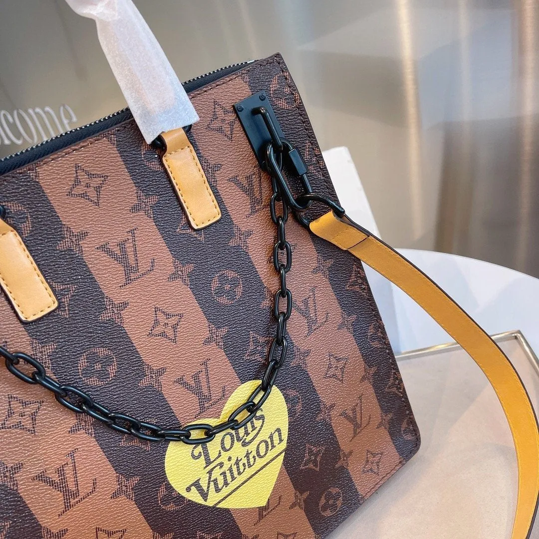 Designer Handbags LN 479