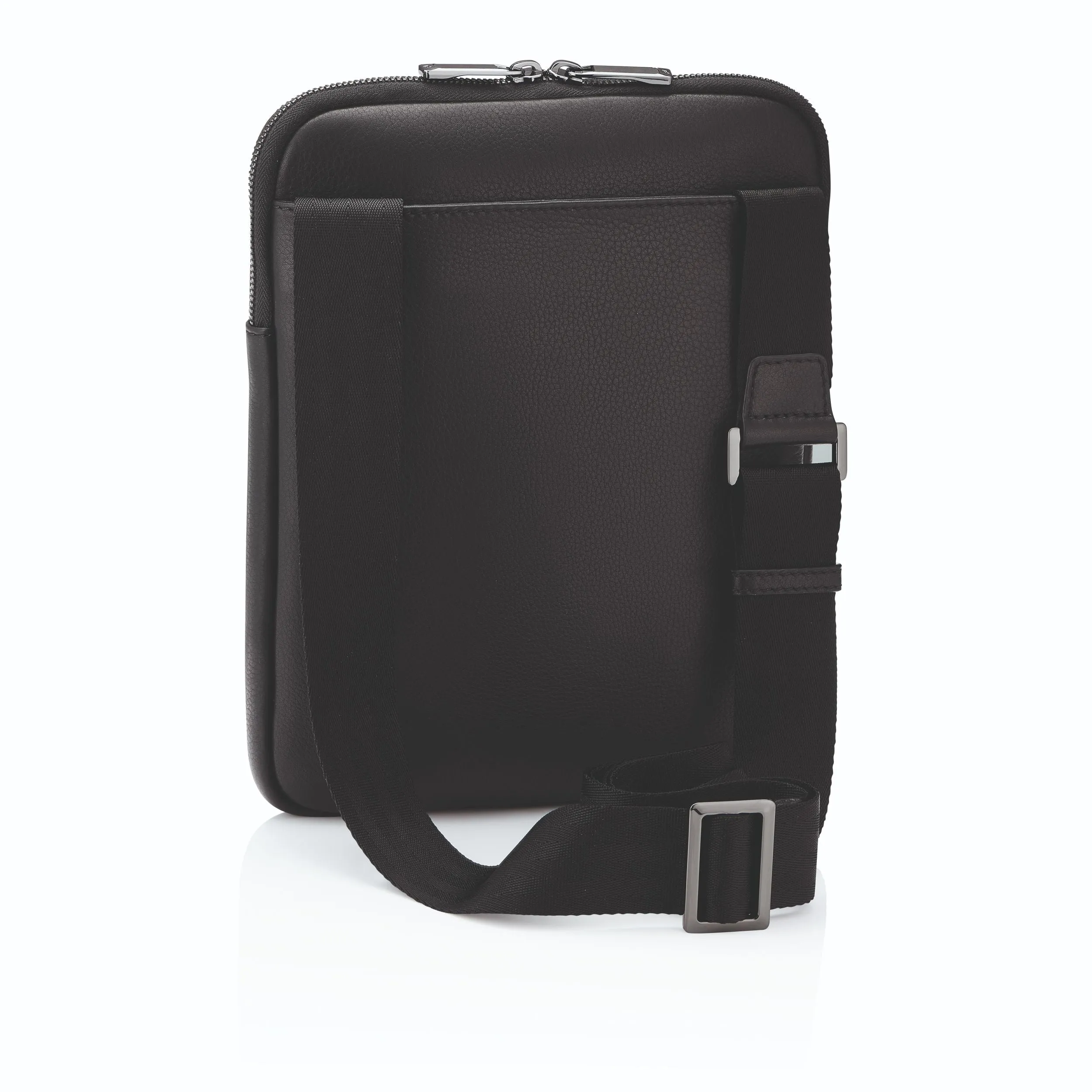 PD Roadster Leather Shoulderbag by BRIC’S