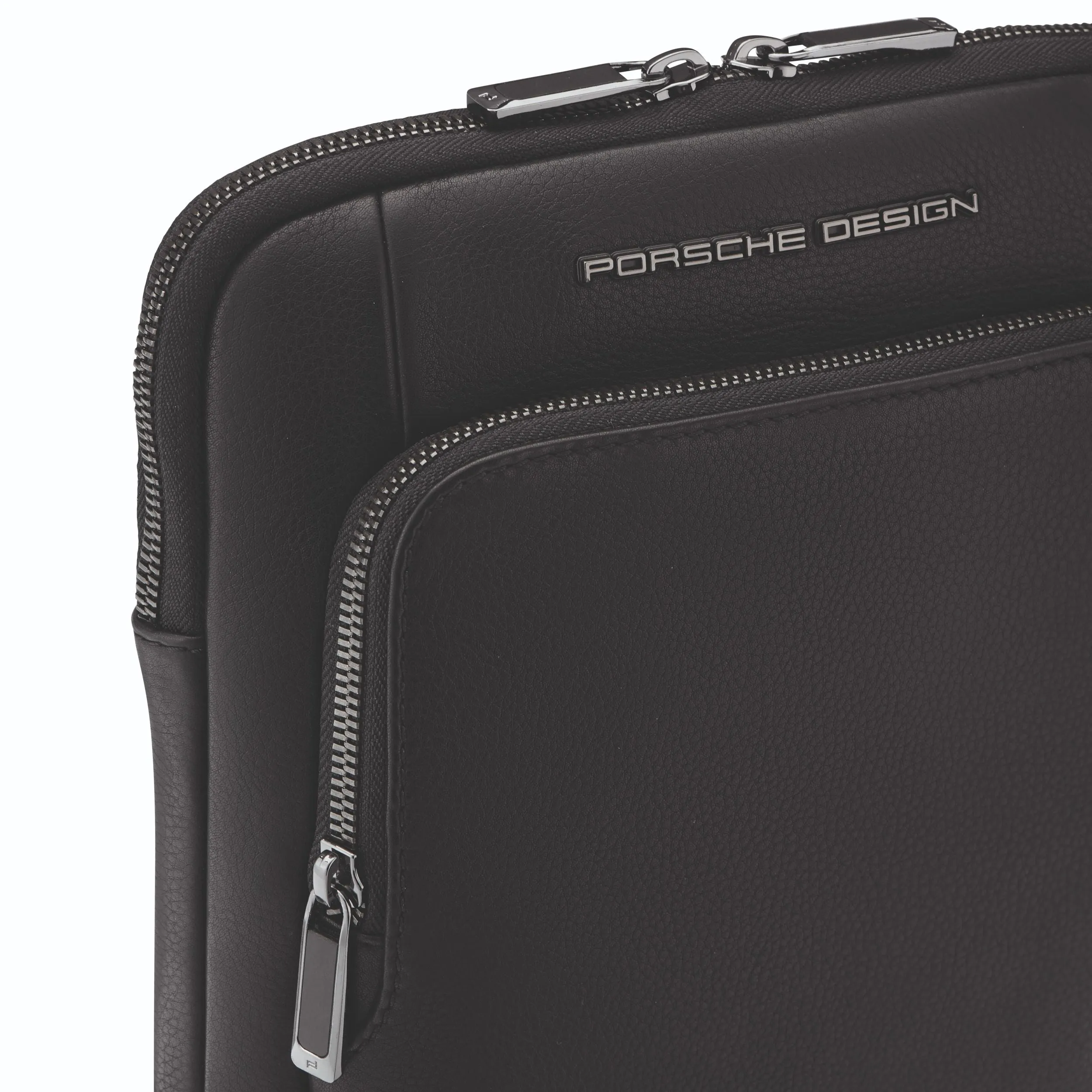 PD Roadster Leather Shoulderbag by BRIC’S